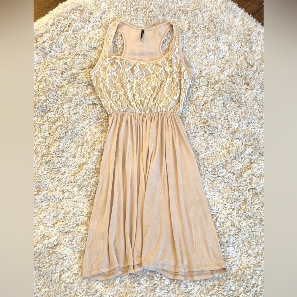 Iris Design Lace Detail Racerback Dress